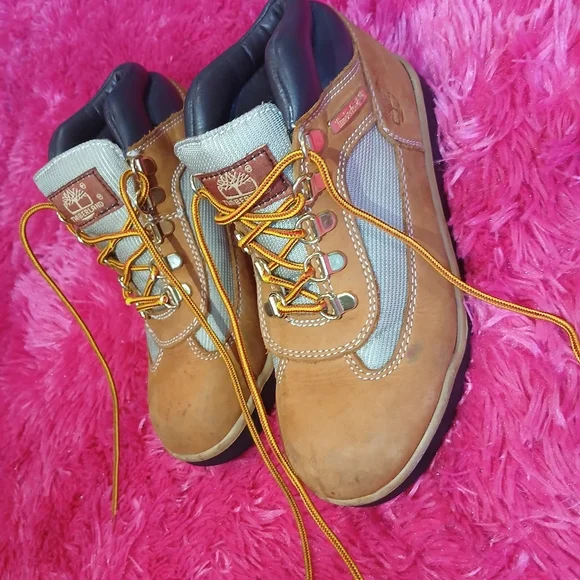 TimberlandsTimberlandSize: 4 - Picture 4 of 8